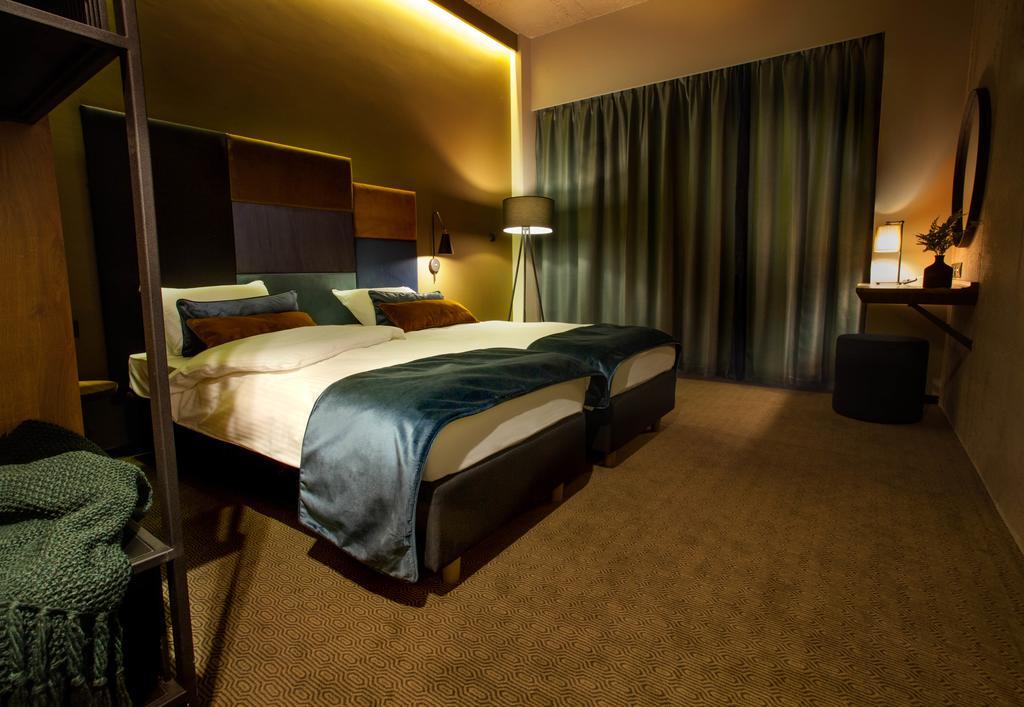 אופאלניצה Hotel Remes מראה חיצוני תמונה