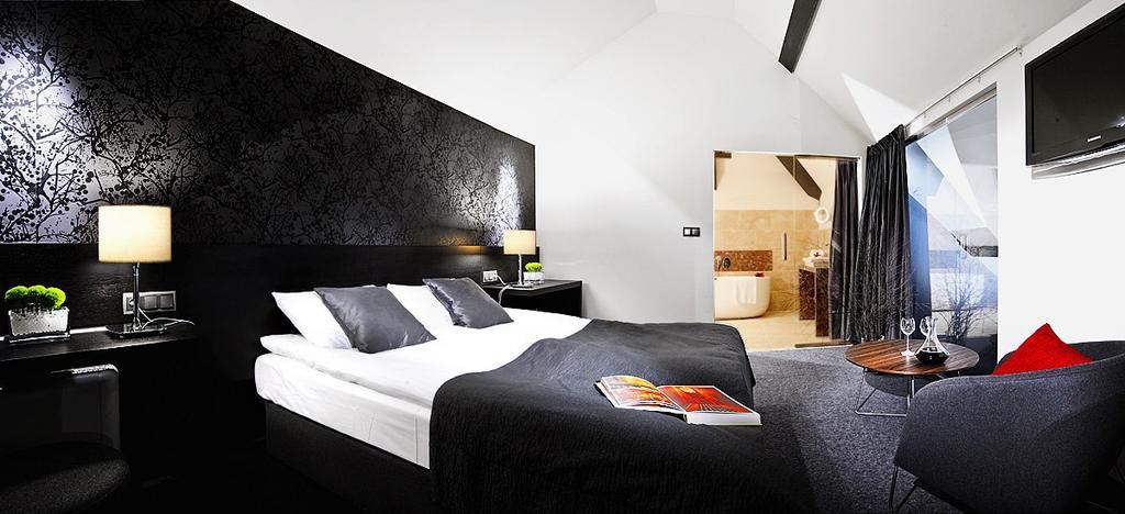 אופאלניצה Hotel Remes מראה חיצוני תמונה